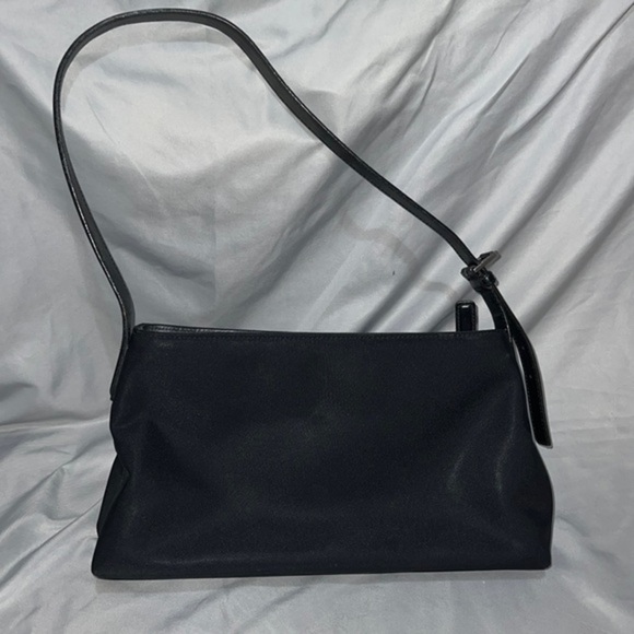 Coach Handbags - Coach vintage shoulder handbag purse​